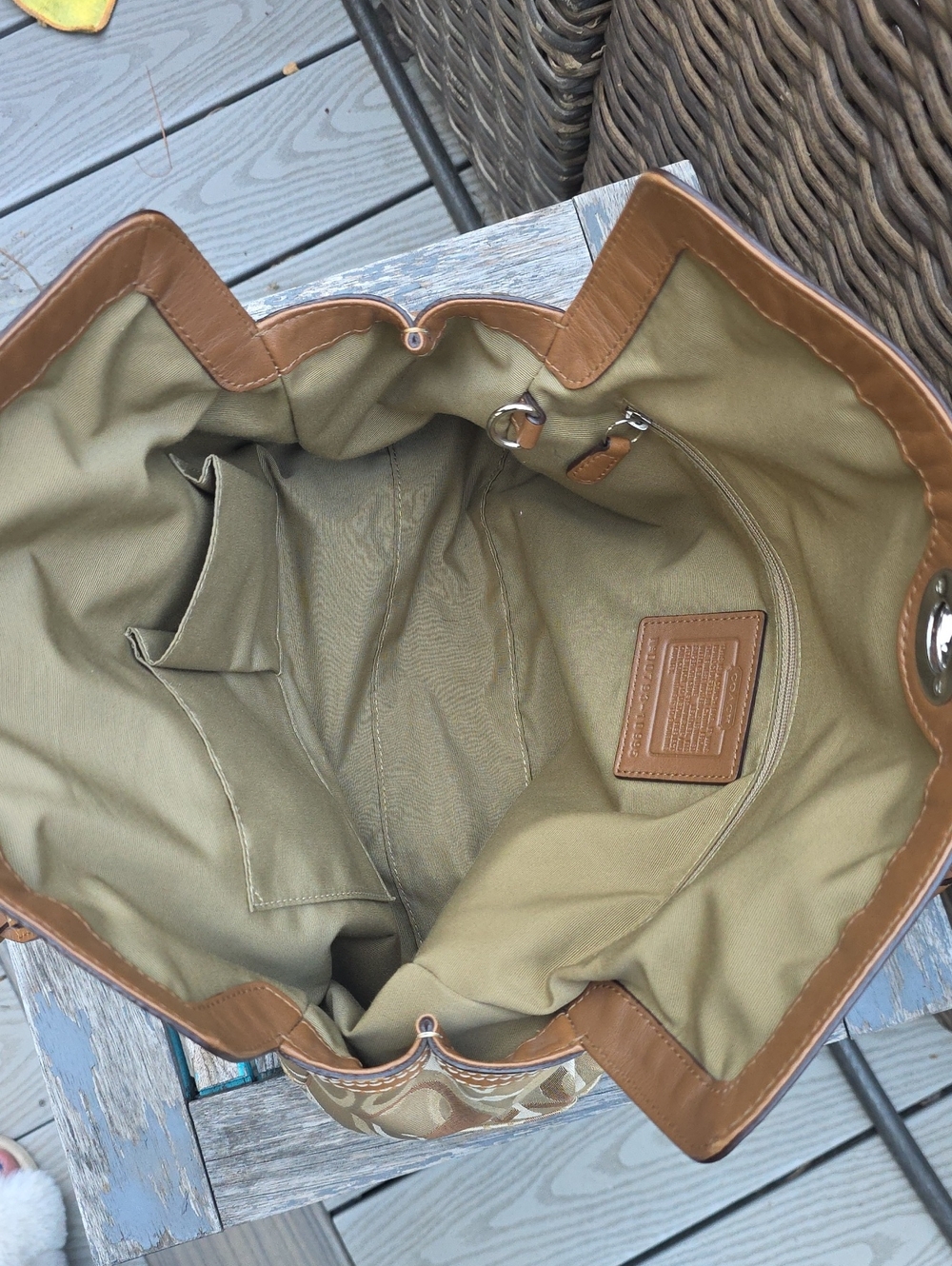 Coach 2007 Large Chelsea Top Turnlock Satchel In Optic - Picture 10 of 12